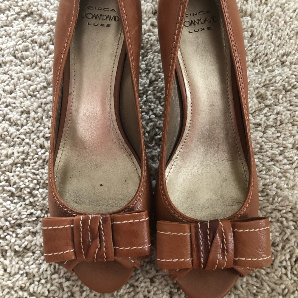 Circa Joan & David pumps